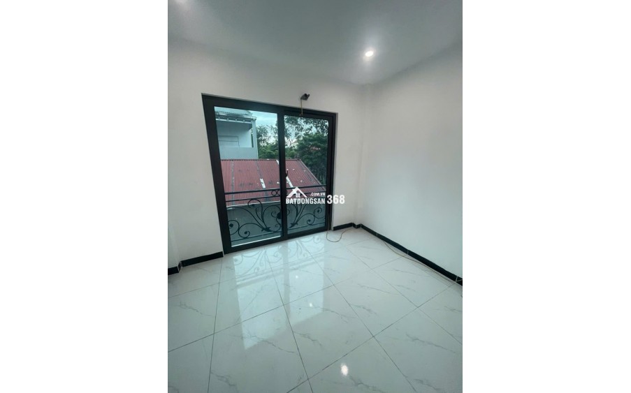 NHÀ 3 TẦNG - NGÕ Ô TÔ - GIÁ CHỈ 2,X TỶ